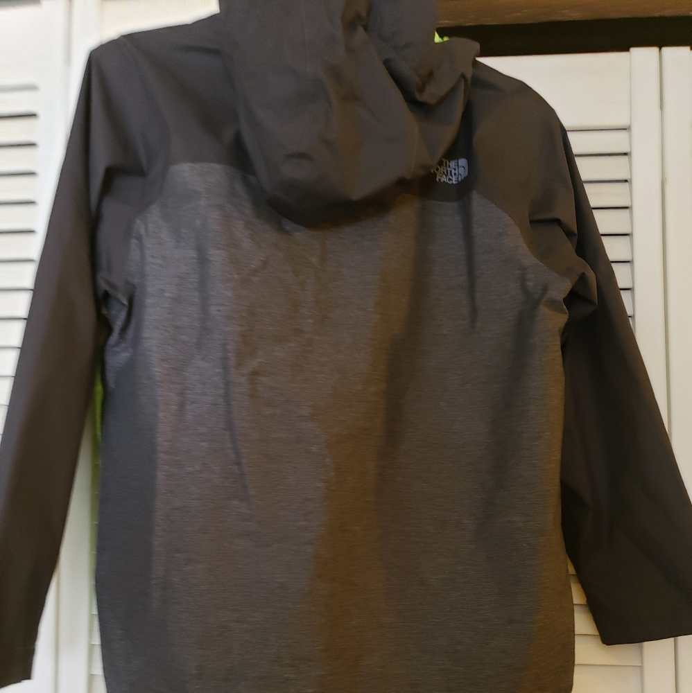 The North Face Jacket - Picture 2 of 4